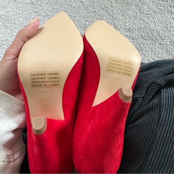 Silent D Minnie Heel Pumps - Picture 6 of 7